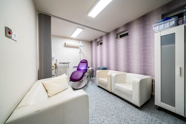 dr albert urszan hungarian plastic surgeon 02 768x512